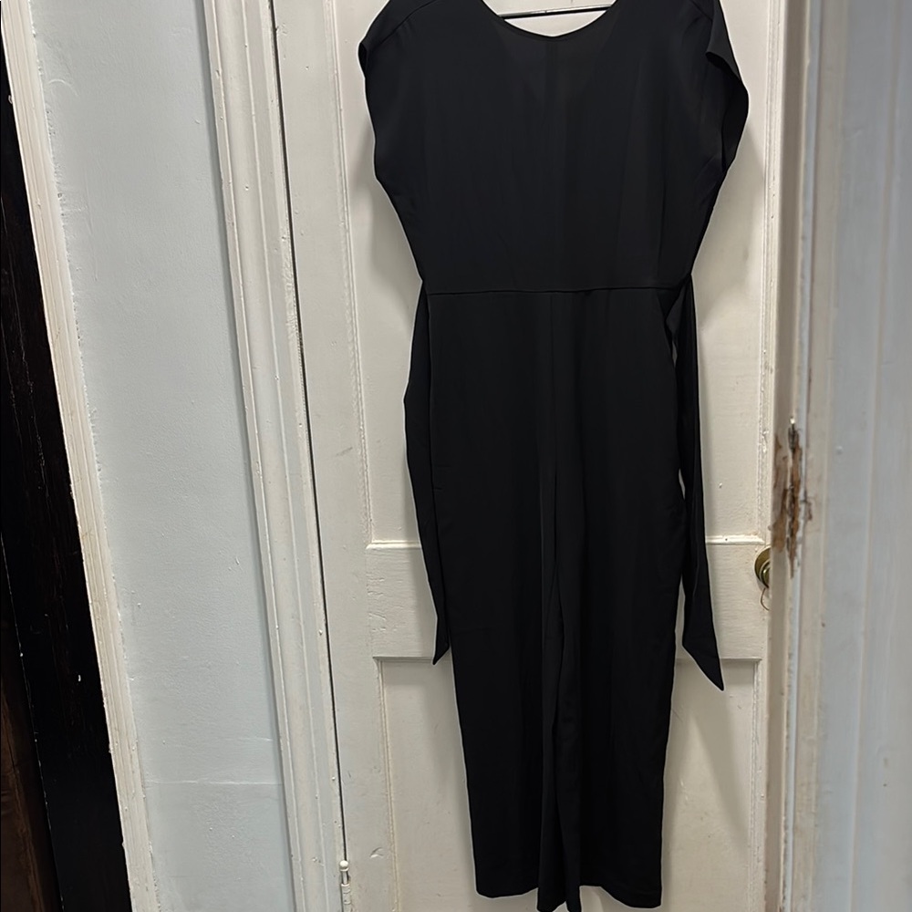 Elegant Black Women's jumper